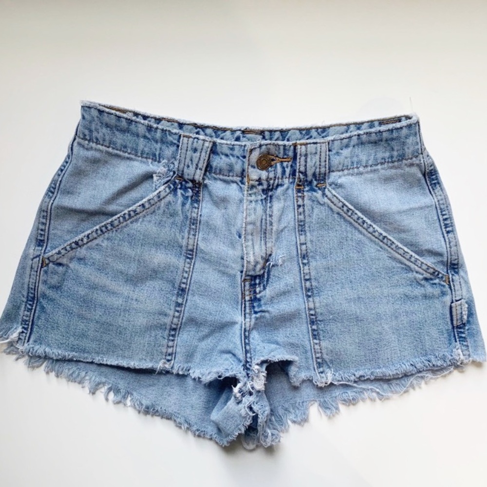 Vintage Levi Cargo Cut Off Denim Shorts size 28